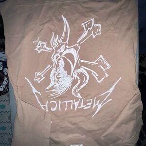 New medium Metallica graphic brown tshirt